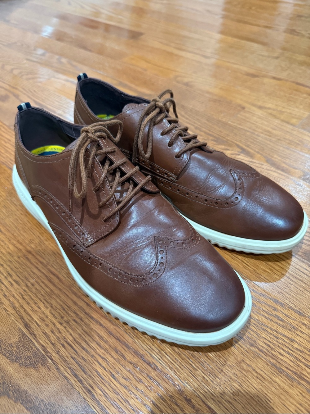 Cole Haan Men’s Brown Leather Oxford Lace Up causal dress shoe size 10.5M